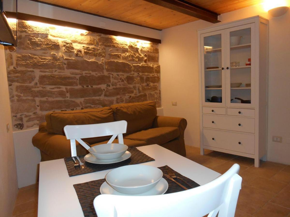 Suite Minerva 10 Steps From Piazza Civica 阿尔盖罗 外观 照片