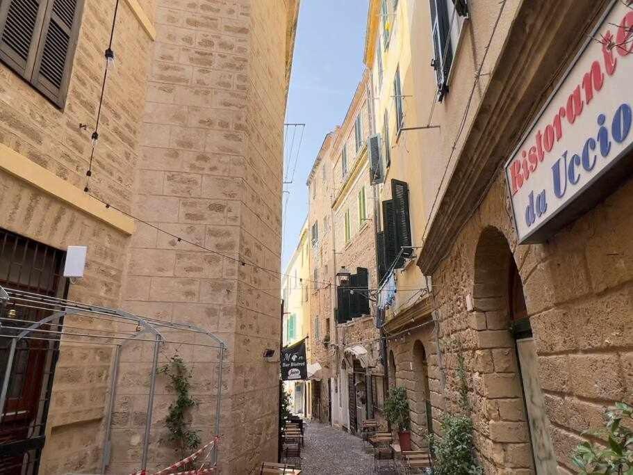 Suite Minerva 10 Steps From Piazza Civica 阿尔盖罗 外观 照片
